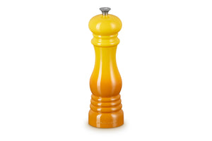 Le Creuset Classic Salt Mill in Nectar