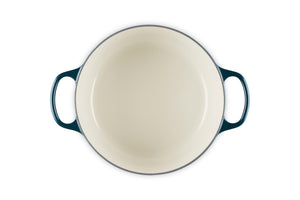 Signature Round Dutch Oven 5.5qt  in Nuit