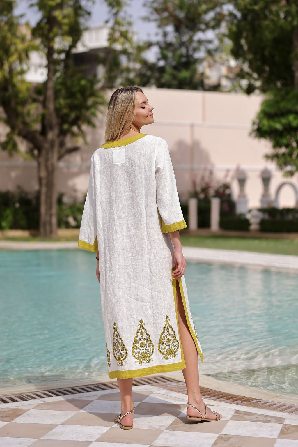 #color_green paisley