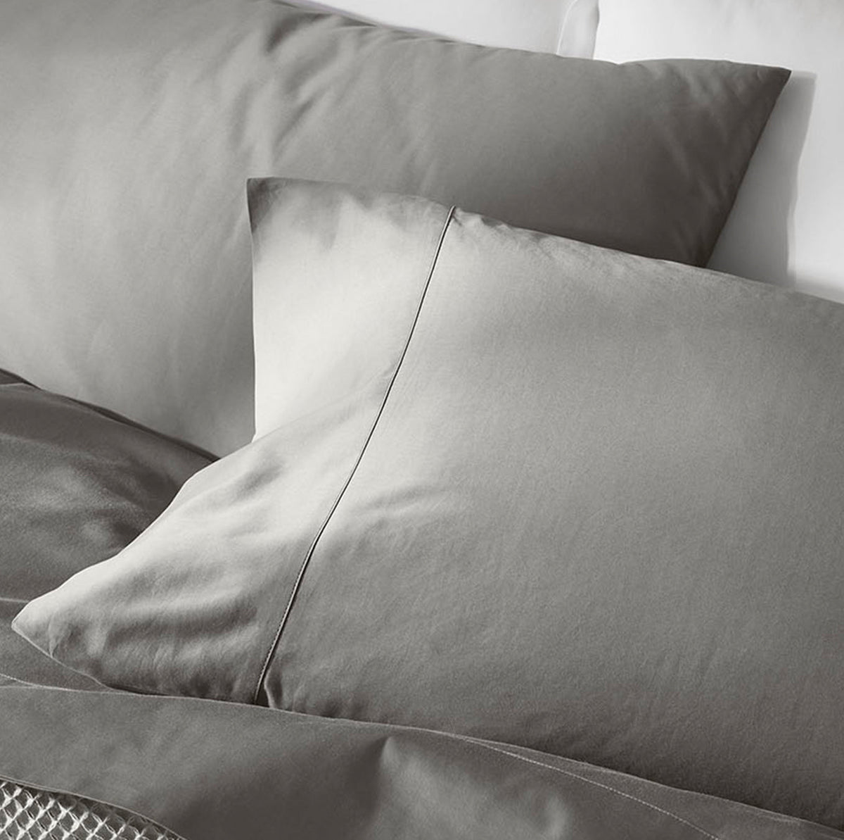 Percale Hemmed Pillowcase Set in Stone