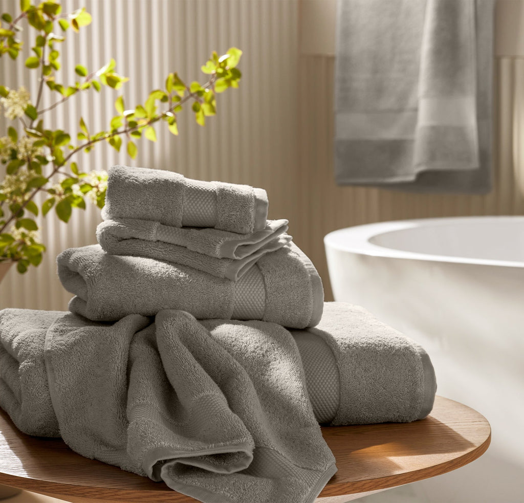 Plush Bath Sheet Set in Pewter
