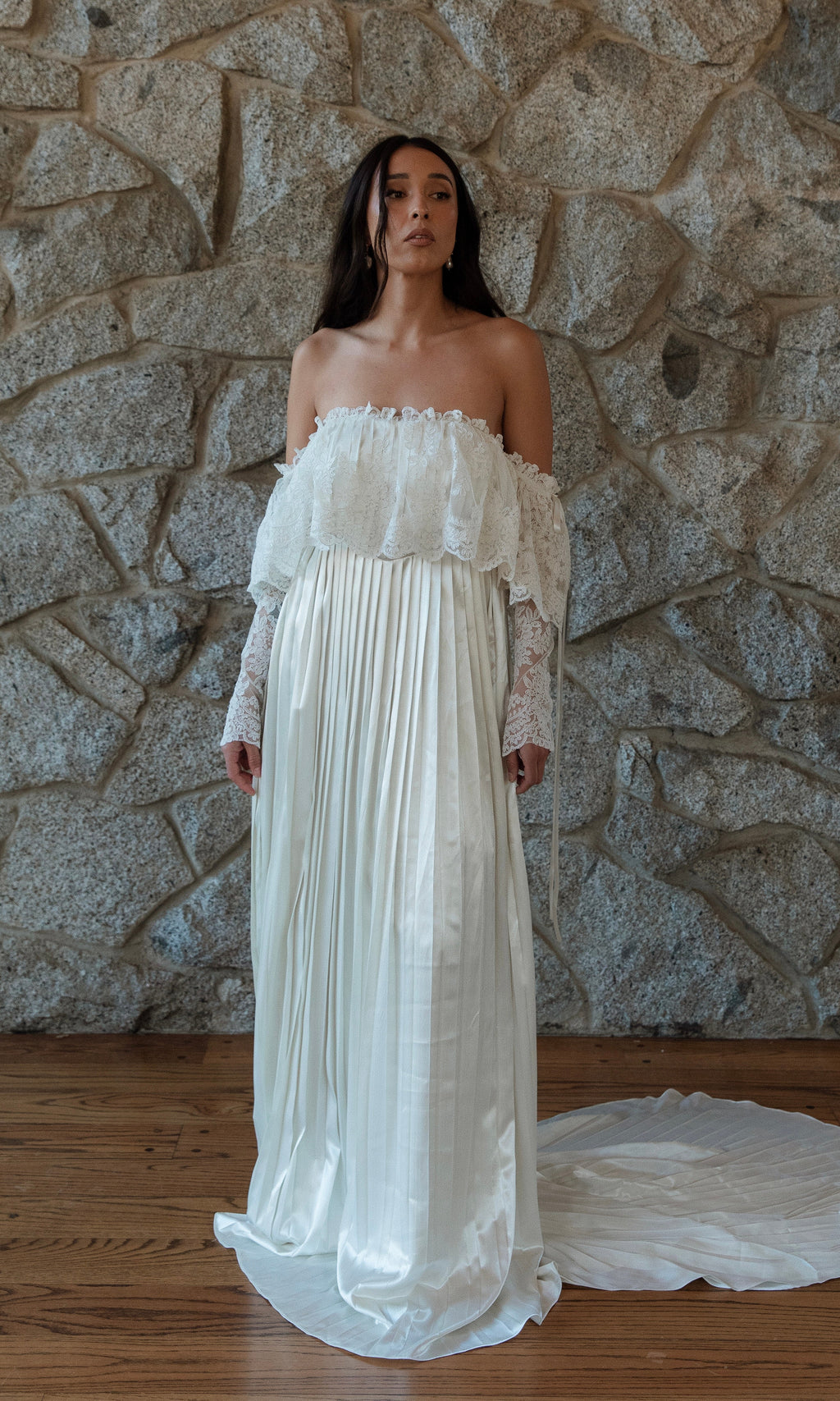 Luca- Pleated Satin Silk Wedding Dress XL Luca- Pleated Satin Silk Wedding Dress XL