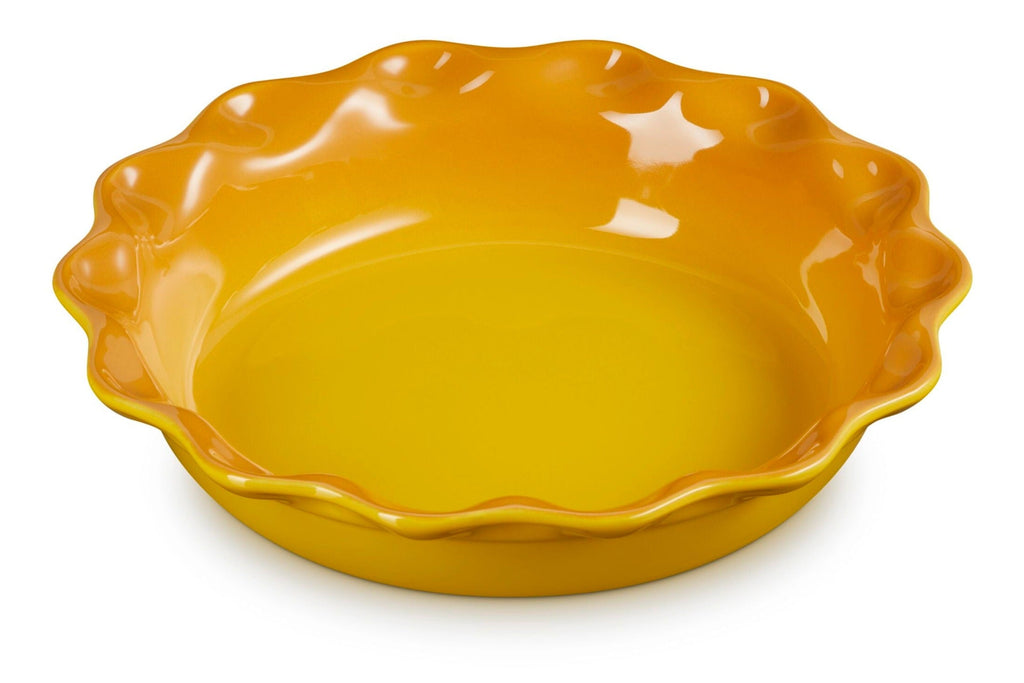 Le Creuset Heritage Fluted Pie Dish in Nectar
