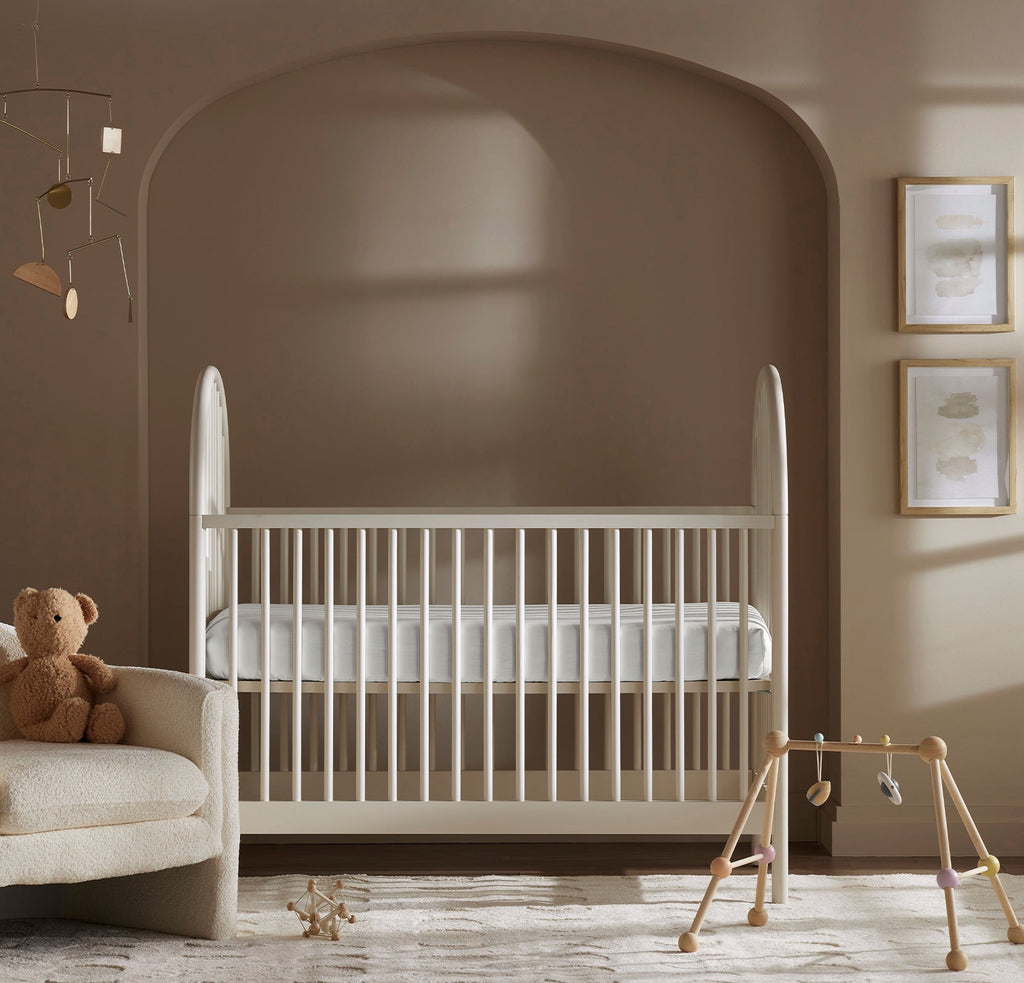Signature Hemmed Fitted Crib Sheet in Mist