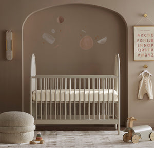 Signature Hemmed Fitted Crib Sheet in Natural