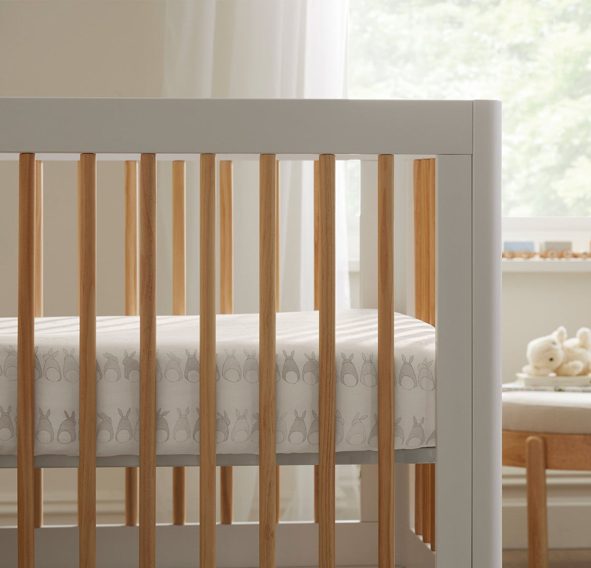 Signature Hemmed Fitted Crib Sheet in Cottontail