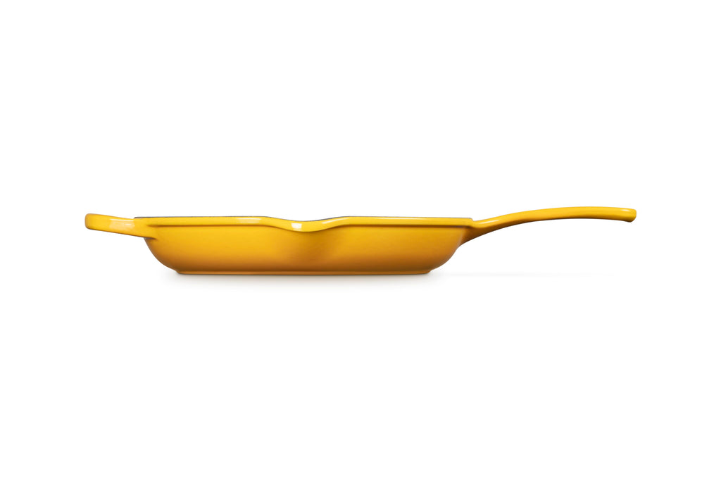 Le Creuset Signature Round Skillet, 10.25 in., Nectar
