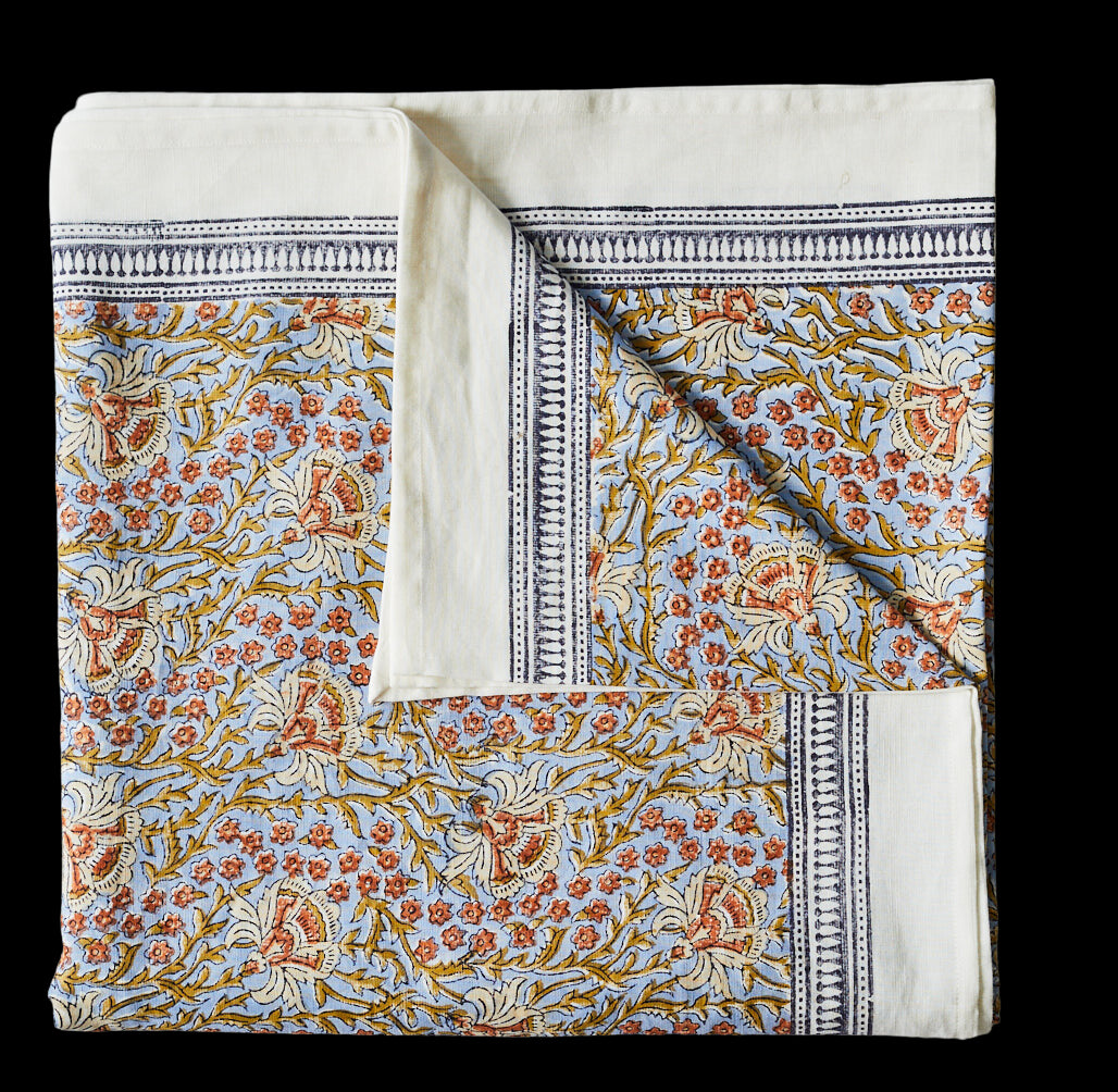 The Bridget Bridal Linen Bundle with Matilda Tablecloth, Set of 4