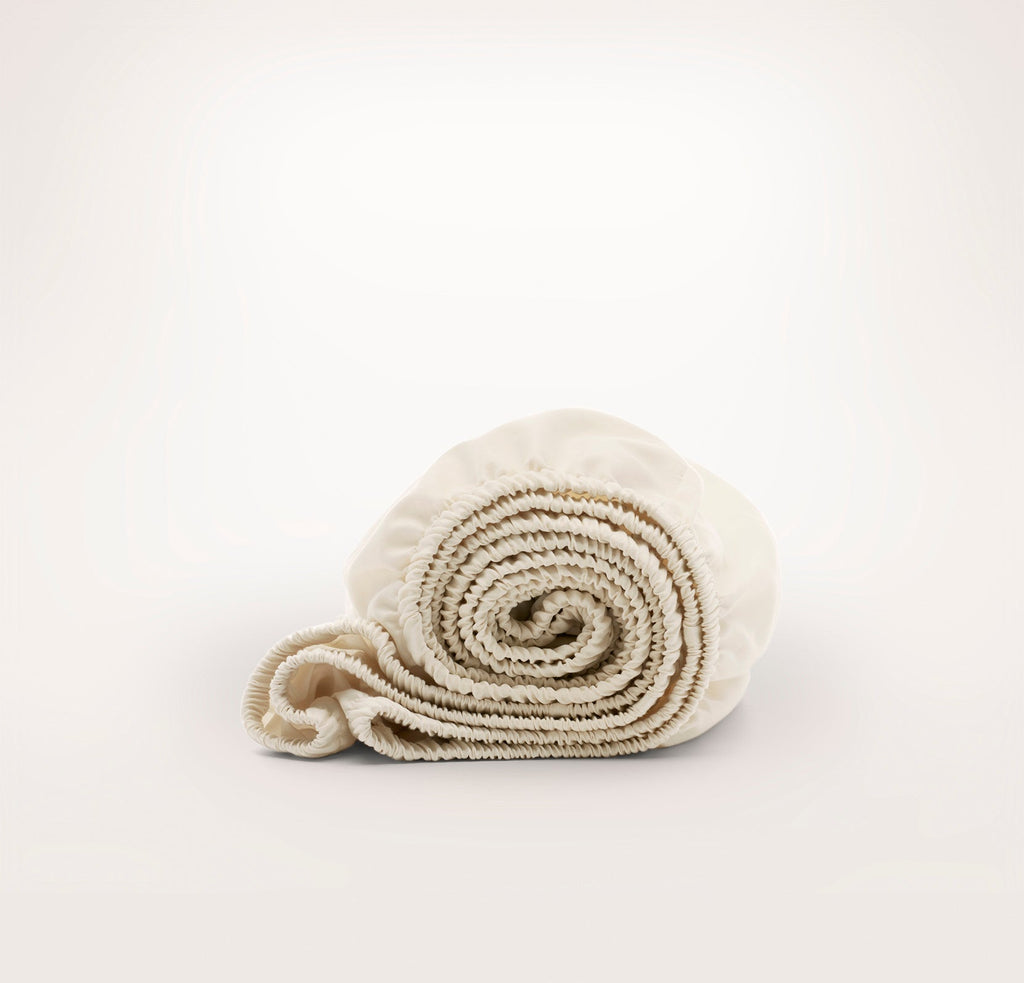 Signature Hemmed Fitted Crib Sheet in Natural