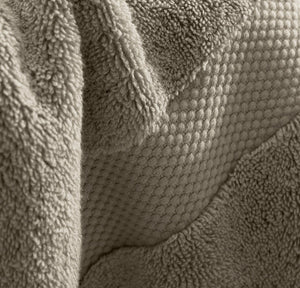 Plush Bath Towel in Oak