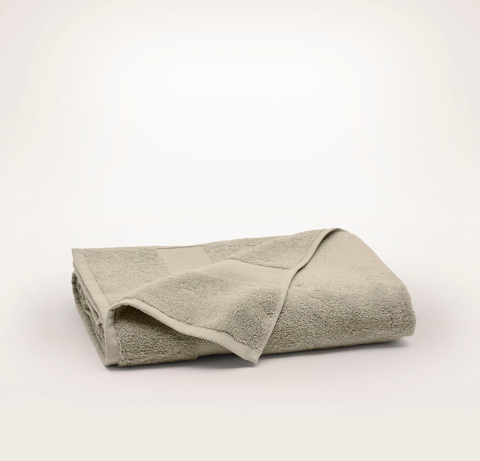 Plush Bath Towel in Oak