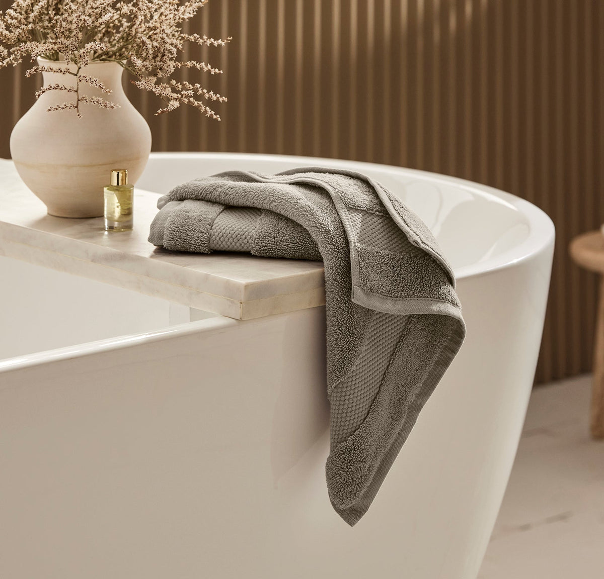 Plush Bath Sheet Set in Oak