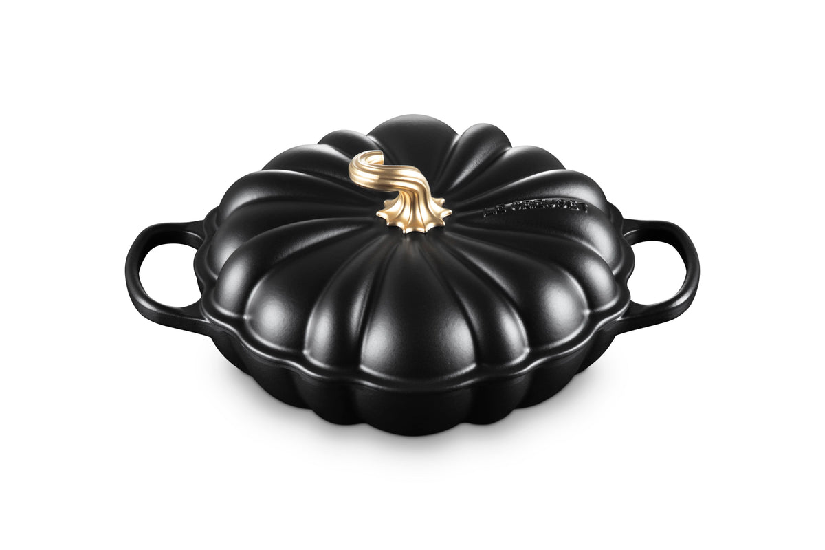 Le Creuset Signature Pumpkin Braiser, 2.75 qt., Licorice
