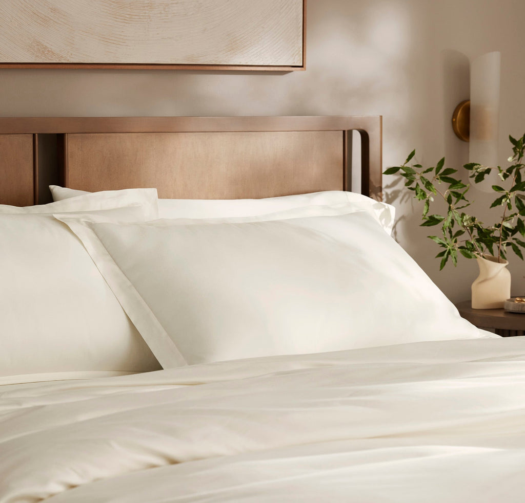Signature Hemmed Duvet Set in Cream