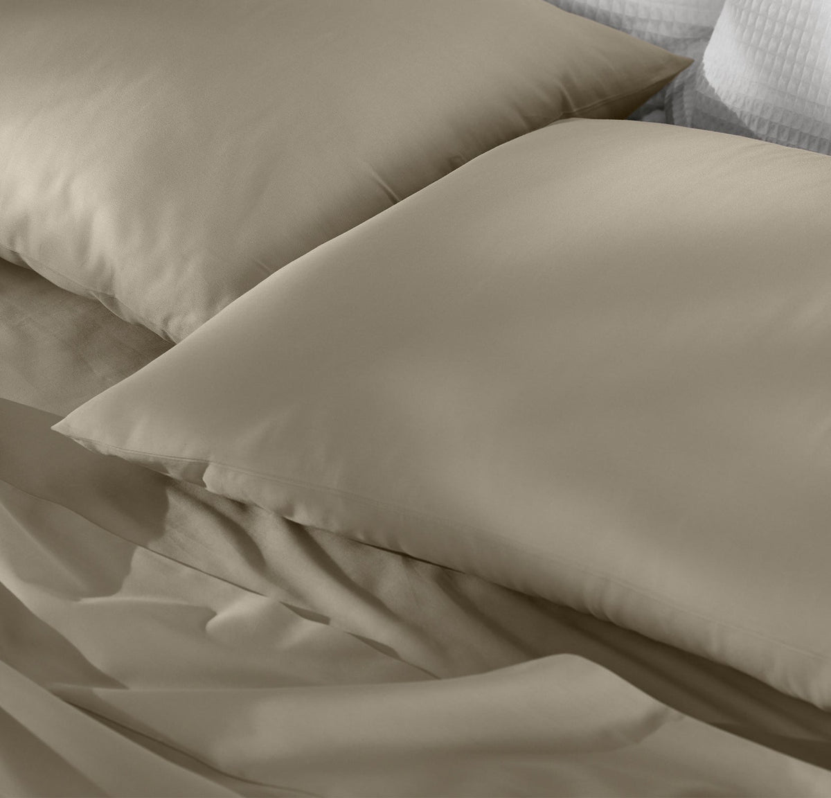 Percale Hemmed Pillowcase Set in Oak