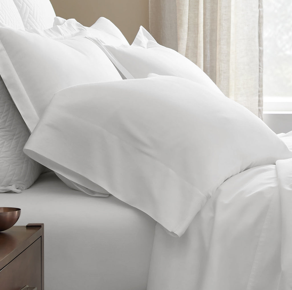 Signature Hemmed Pillowcase Set in White