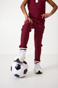 Retro Warm-Up Jogger in Maroon