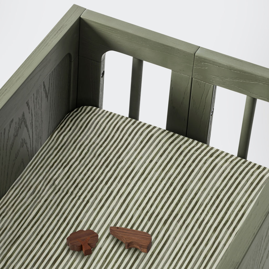 All-Stages® Bassinet Sheet in GOTS Certified Organic Brushed Cotton by Nate Berkus in Juniper Stripe