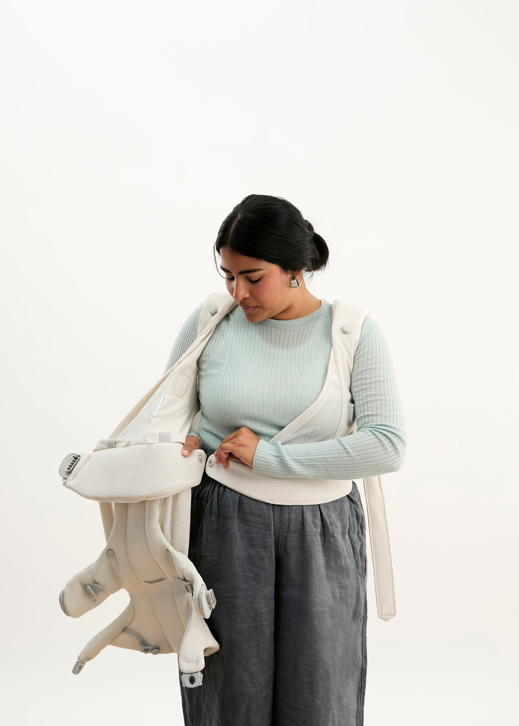 Baby Carrier Hold in Mesh Cream