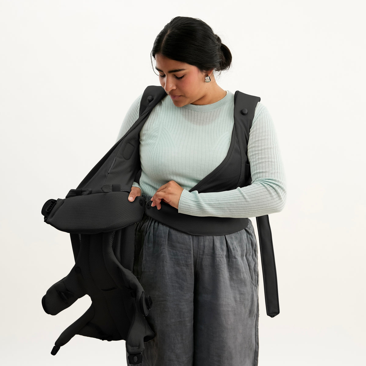 Baby Carrier Hold in Mesh Black