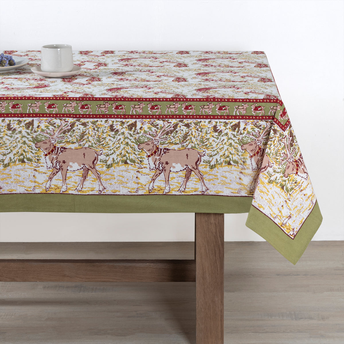 Renne Reindeer Tablecloth in Red & Green