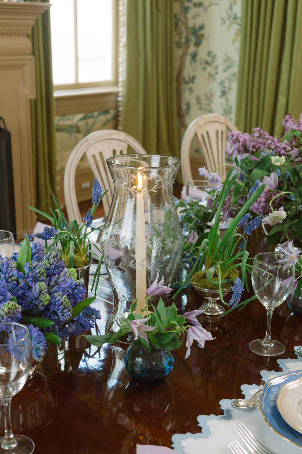 Hurricane in Clear Wave