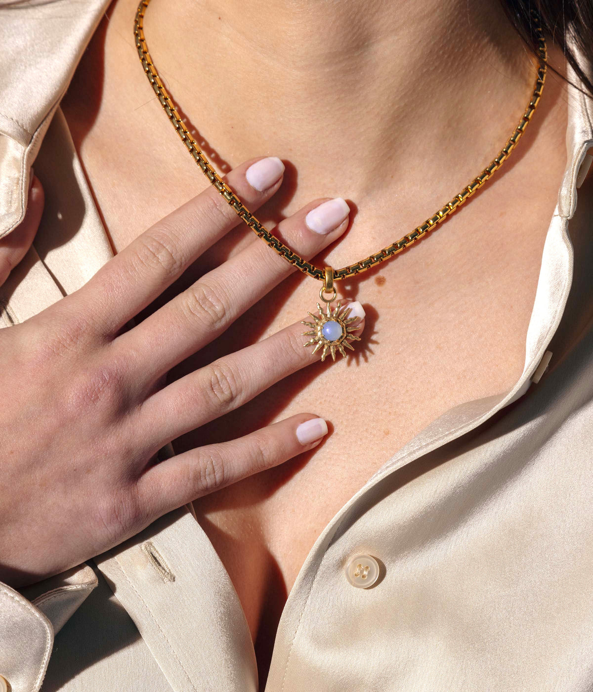 Fira Sun Pendant in Gold