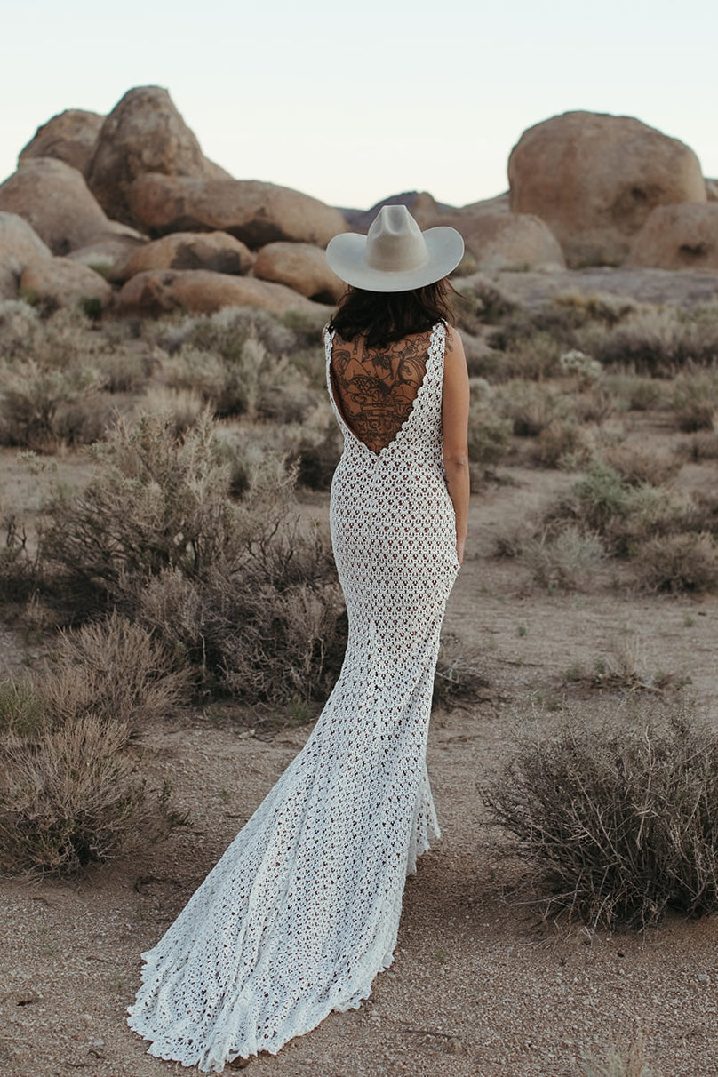 Nev - Crochet Lace Tank Top Wedding Dress XS Nev - Crochet Lace Tank Top Wedding Dress XS
