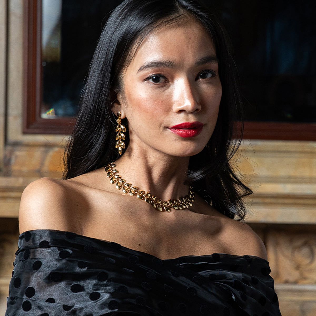 Golden Laurel Dangle Earrings