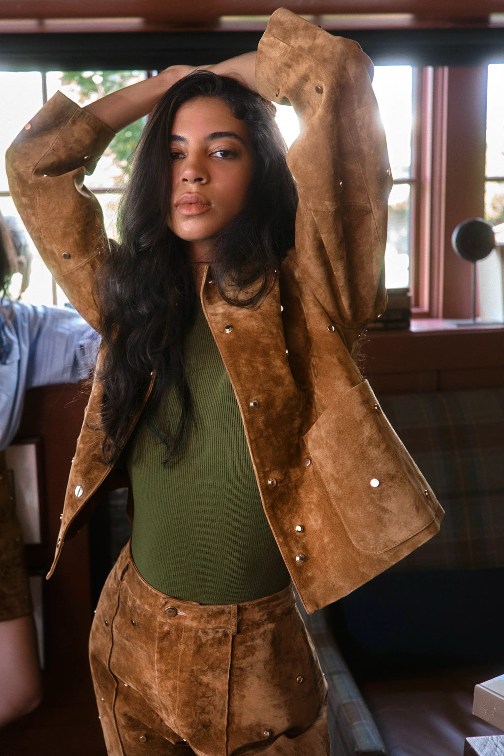The Lee Top in pine grove paired with the Hills Pant and Hanlin Jacket in Saddle. 