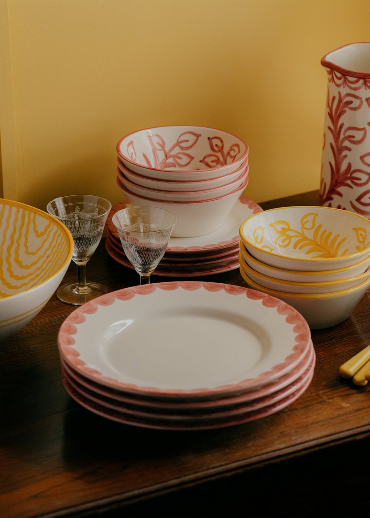 Pink Scallop Dinner Plate
