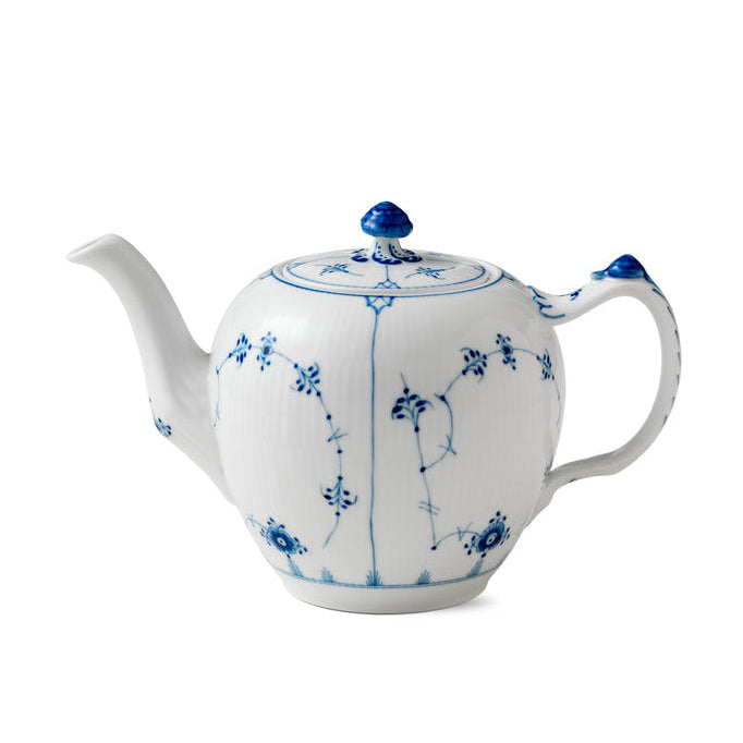 Blue Fluted Plain Tea Pot 1Qt