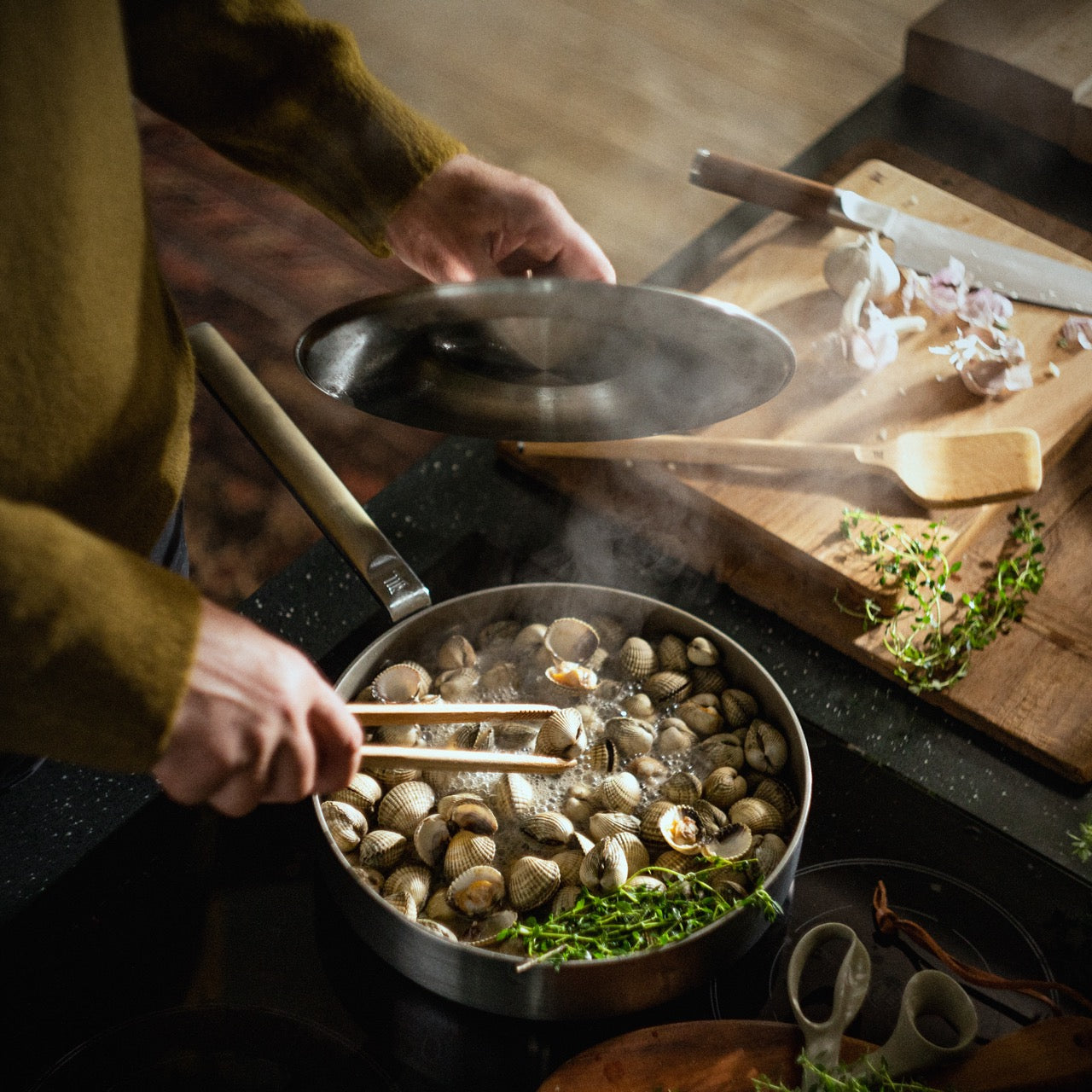 Norden Steel Sauté Pan, 10.24" Coated with Lid
