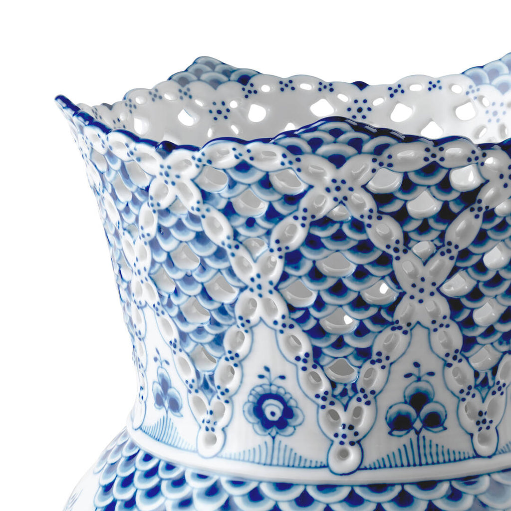 Blue Fluted Full Lace 9" Vase