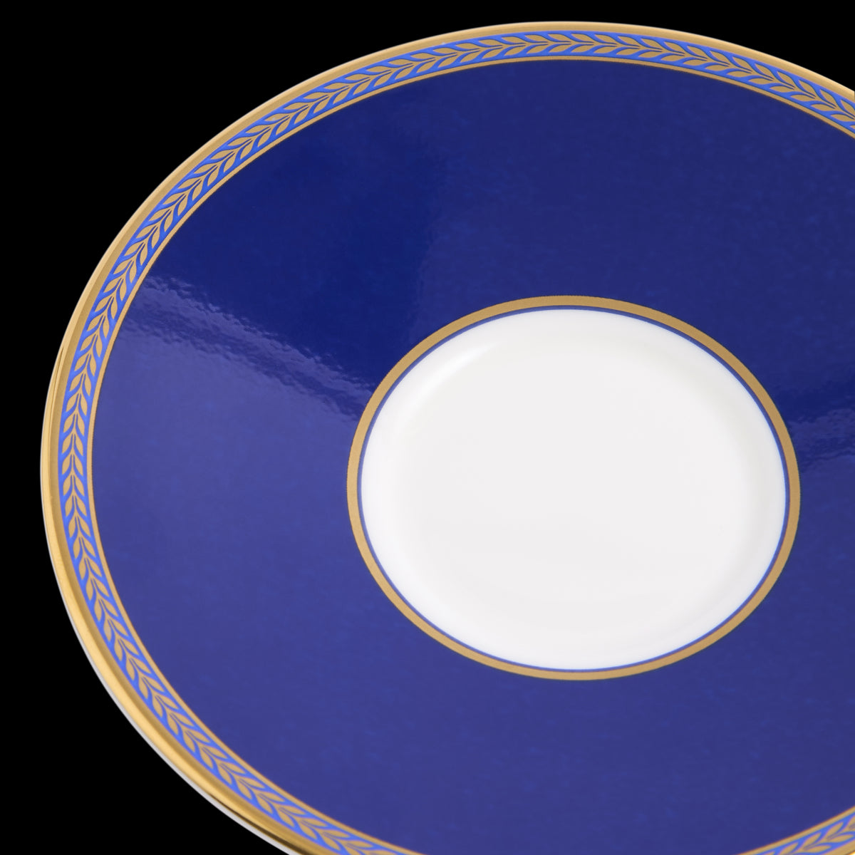 Reniassance Teacup Saucer in Gold, Set of 2