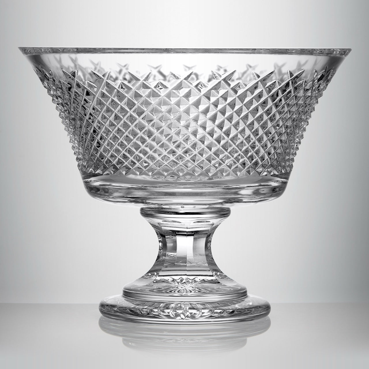 Mastercraft Heritage Alana Centerpiece Bowl