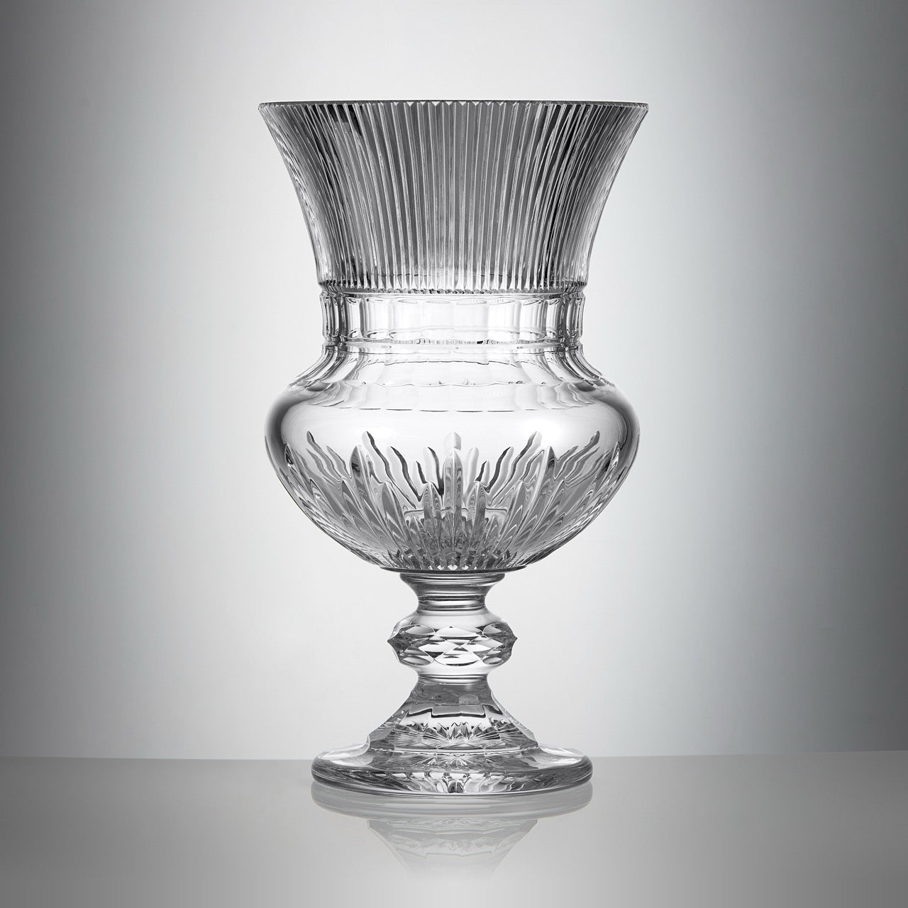 Mastercraft Heritage Eileen Centerpiece