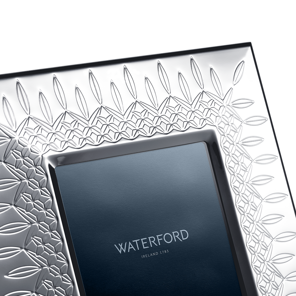 Lismore Photo Frame in Silver 4" x 4"