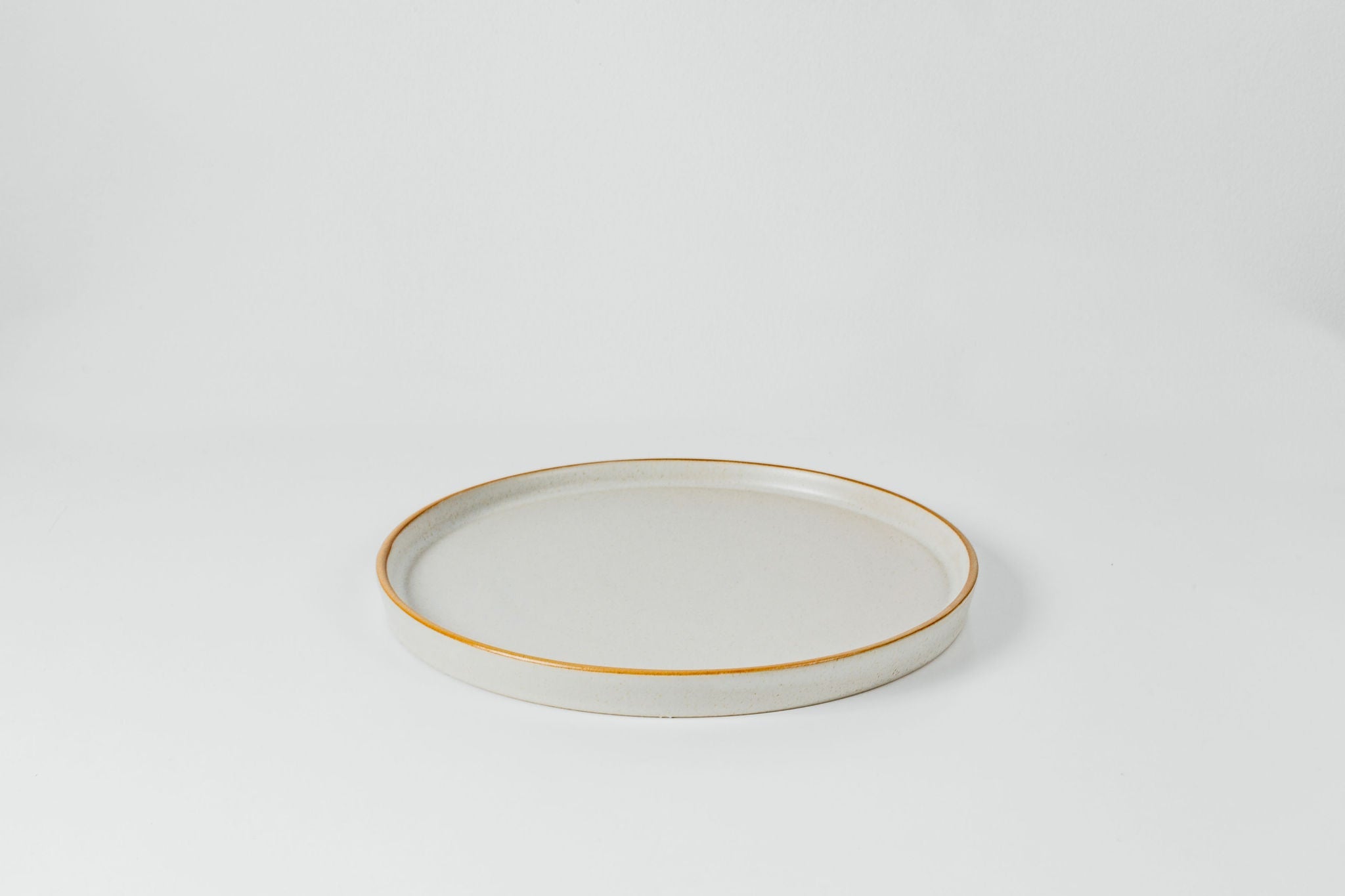 10” Entrée Plate in Marshmallow White