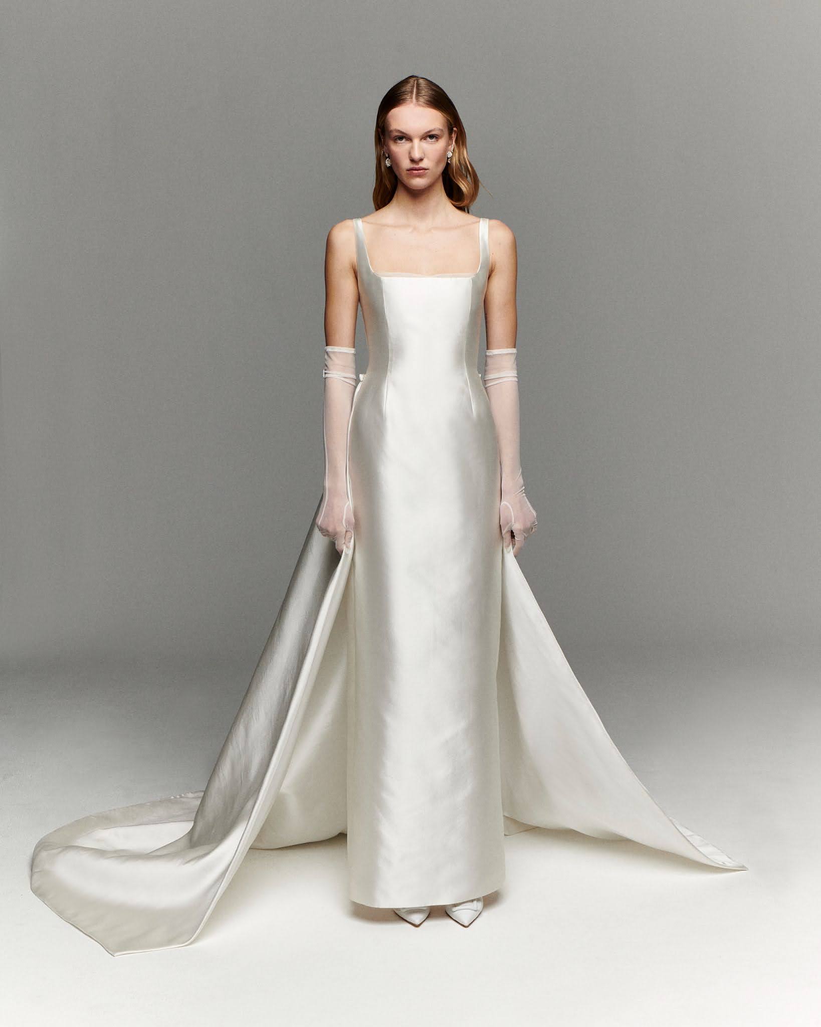 Detachable Silk Train | STYLE 112