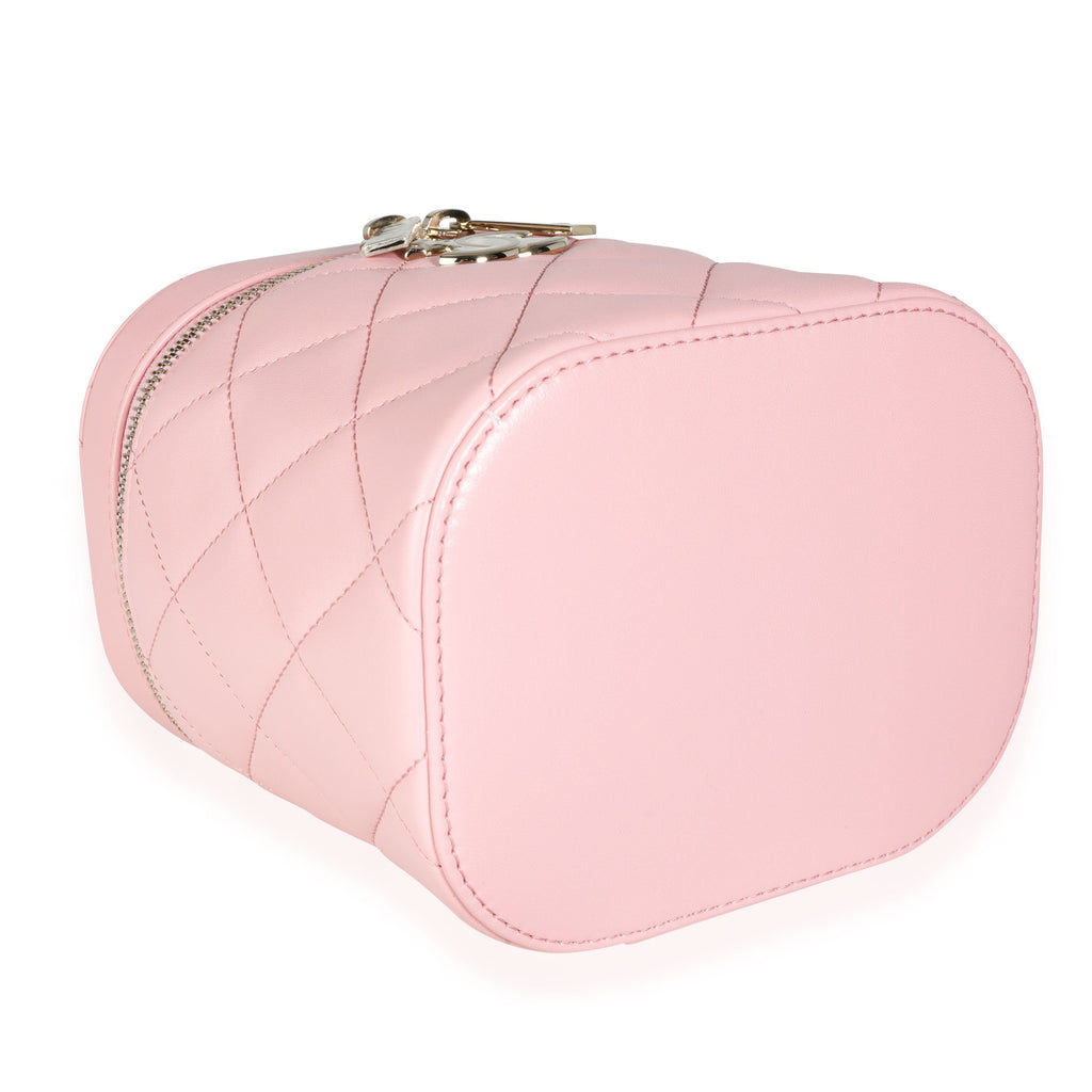 Chanel Light Pink Quilted Lambskin Small Trendy CC Vanity Case Handbag clasp