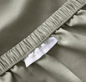 Signature Hemmed Sheet Set in Sageleaf
