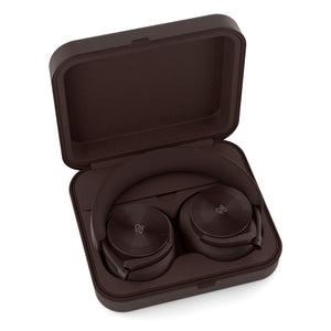 Beoplay H95 Adaptive ANC Headphones in Chestnut