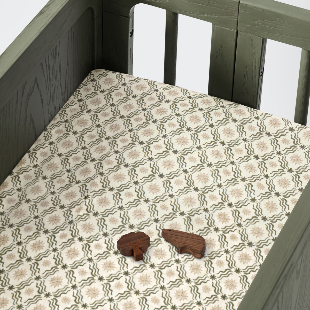 All-Stages® Bassinet Sheet in GOTS Certified Organic Brushed Cotton by Nate Berkus in Juniper Star