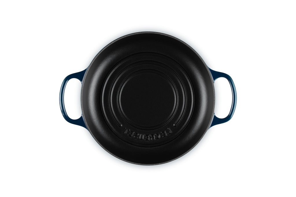 Signature Bread Oven Round 9.5" in Nuit