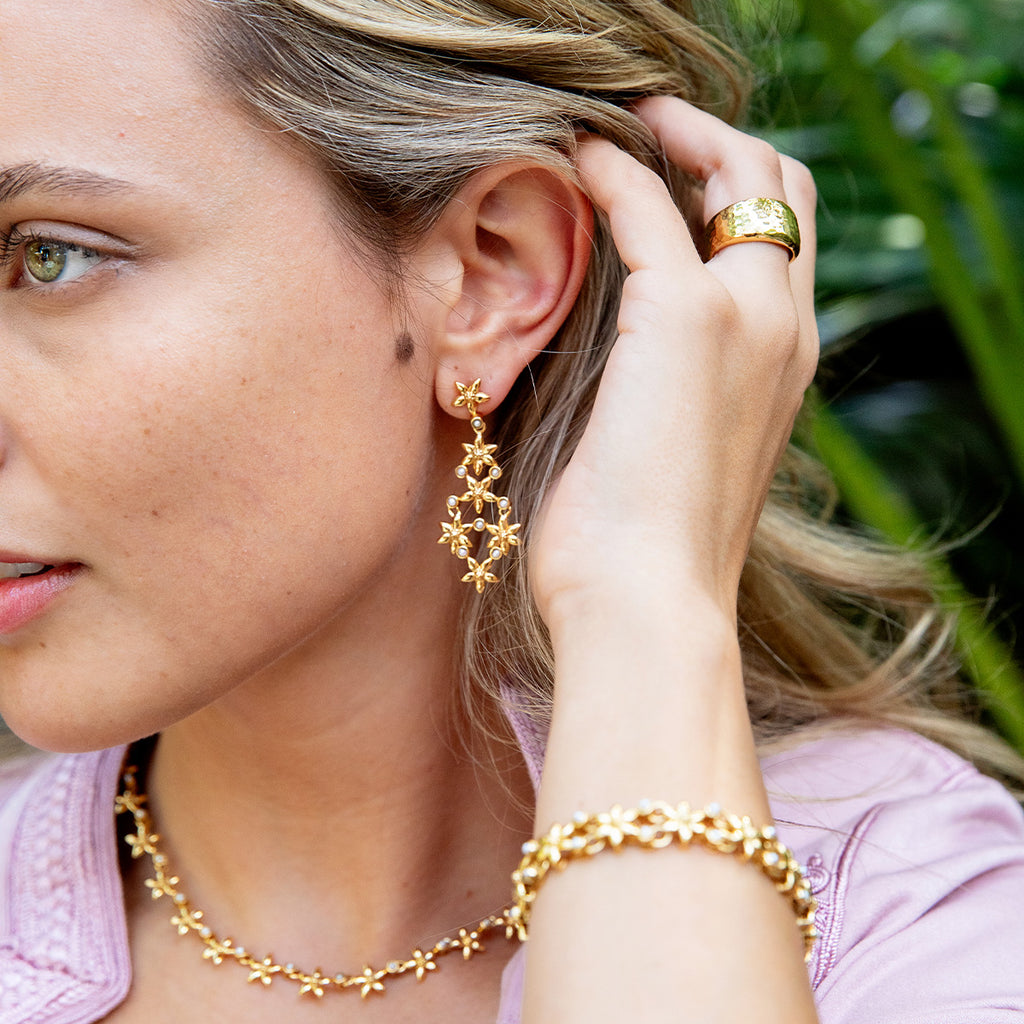 Jasmine Drop Earrings in Pearl