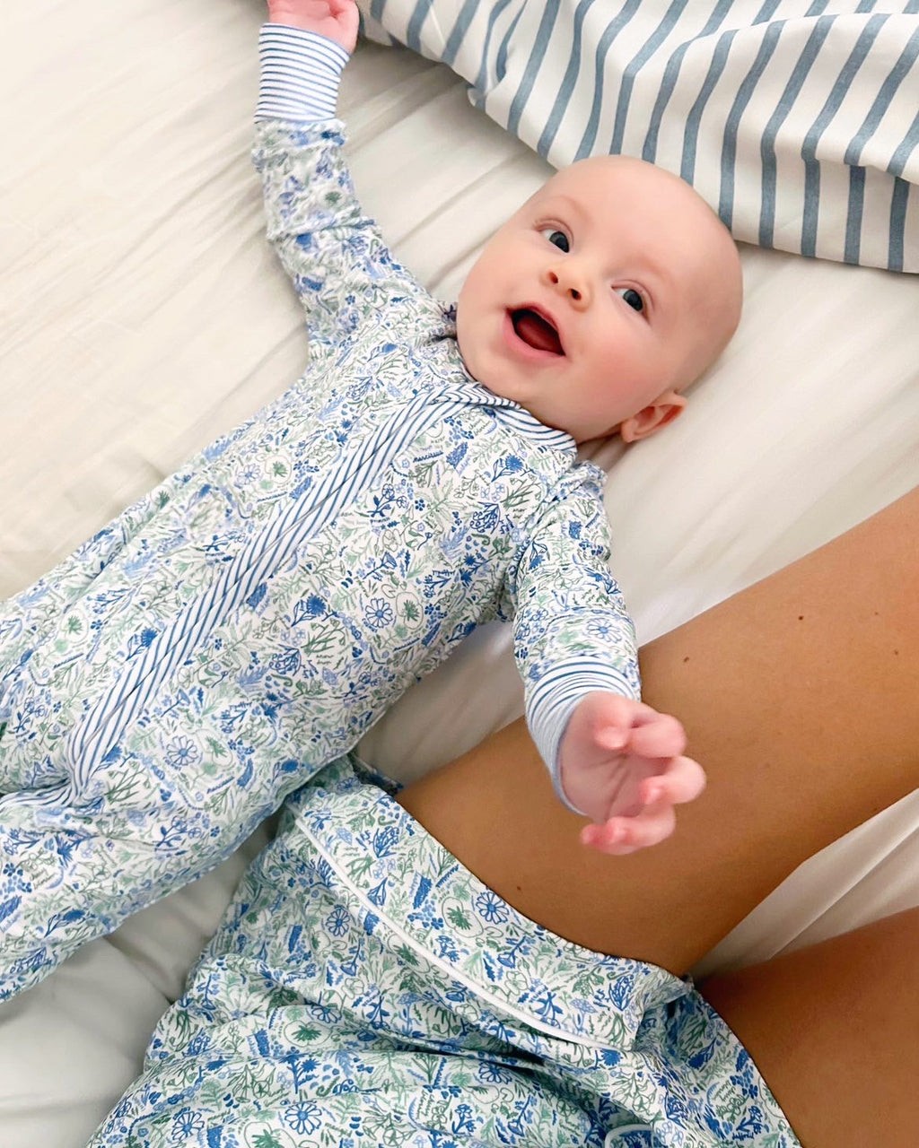 Oysters Women's Button Front Short Pajama Set