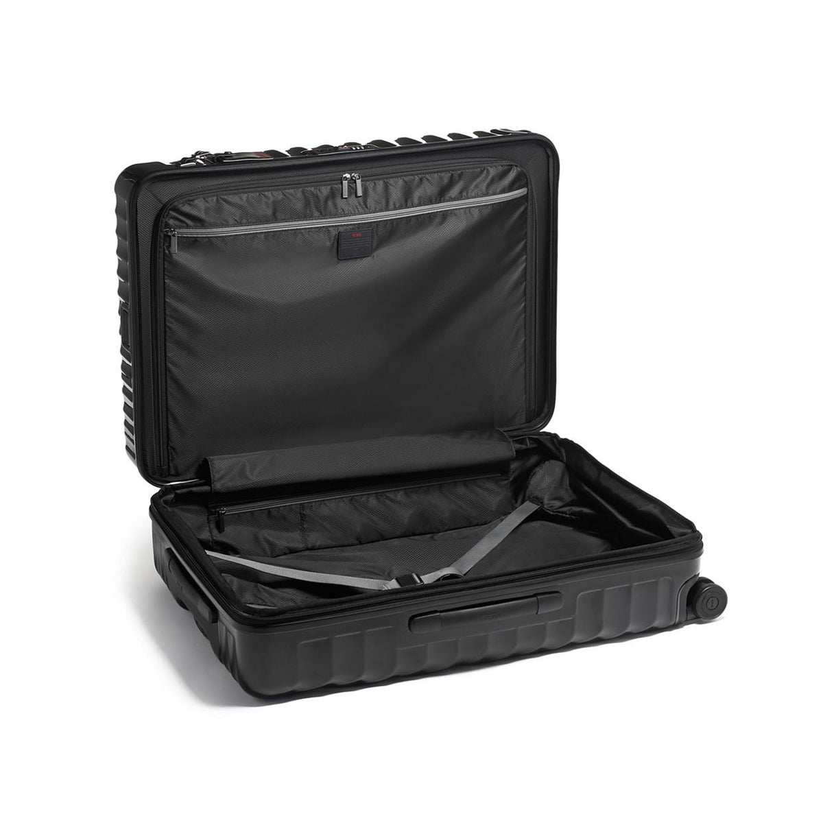 19 Degree Extended Trip Expandable 4-Wheeled Packing Case