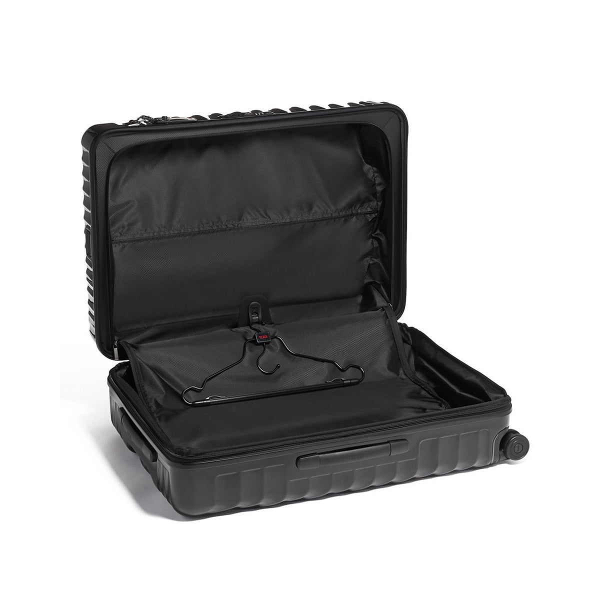 19 Degree Extended Trip Expandable 4-Wheeled Packing Case