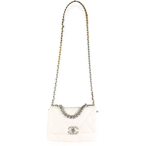 Chanel White Quilted Lambskin Small  19 Flap Bag Handbag av